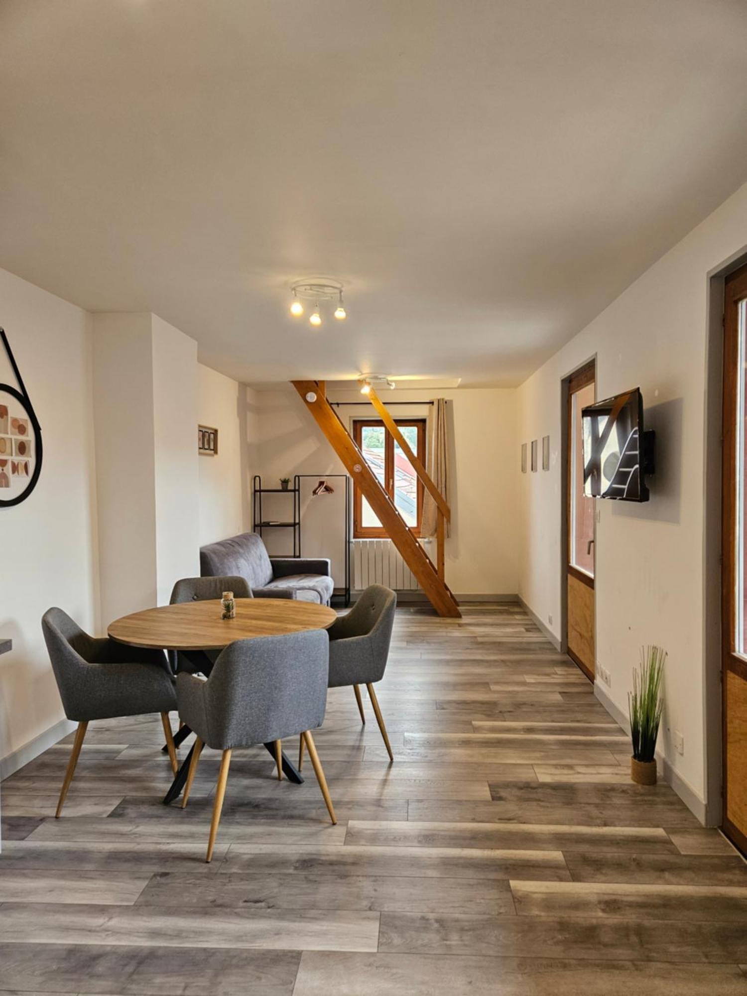 Апартаменти Pontarlier Le Sympa ! 400M De La Gare - Ma Petite Resa Екстер'єр фото
